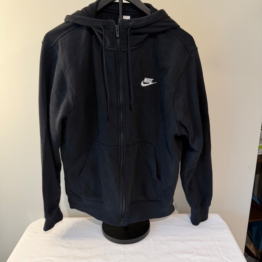 Nike Sportswear Club Fleece Full Zip Hoodie Black White Logo BV2645-010 Mens M